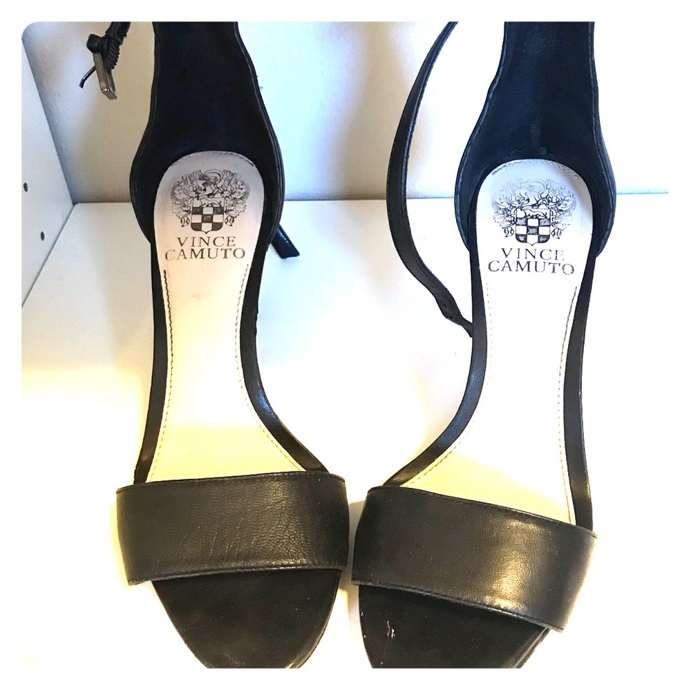 Black heels with strap